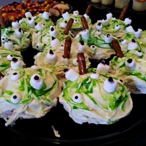 monstor eye cupcakes