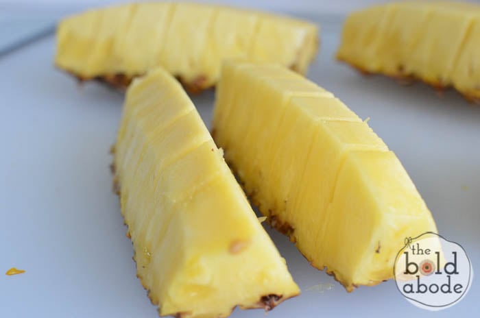 how to cube a pineapple-5
