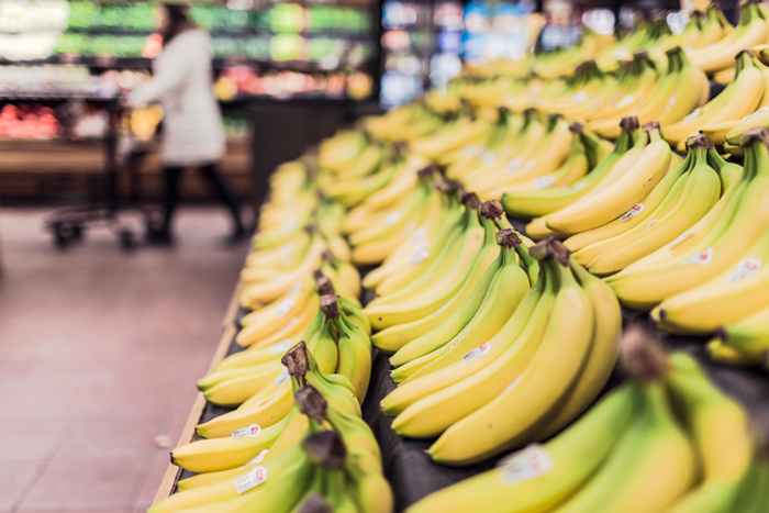 8 Awesome Grocery Shopping Tips to make trips to the store a BREEZE!