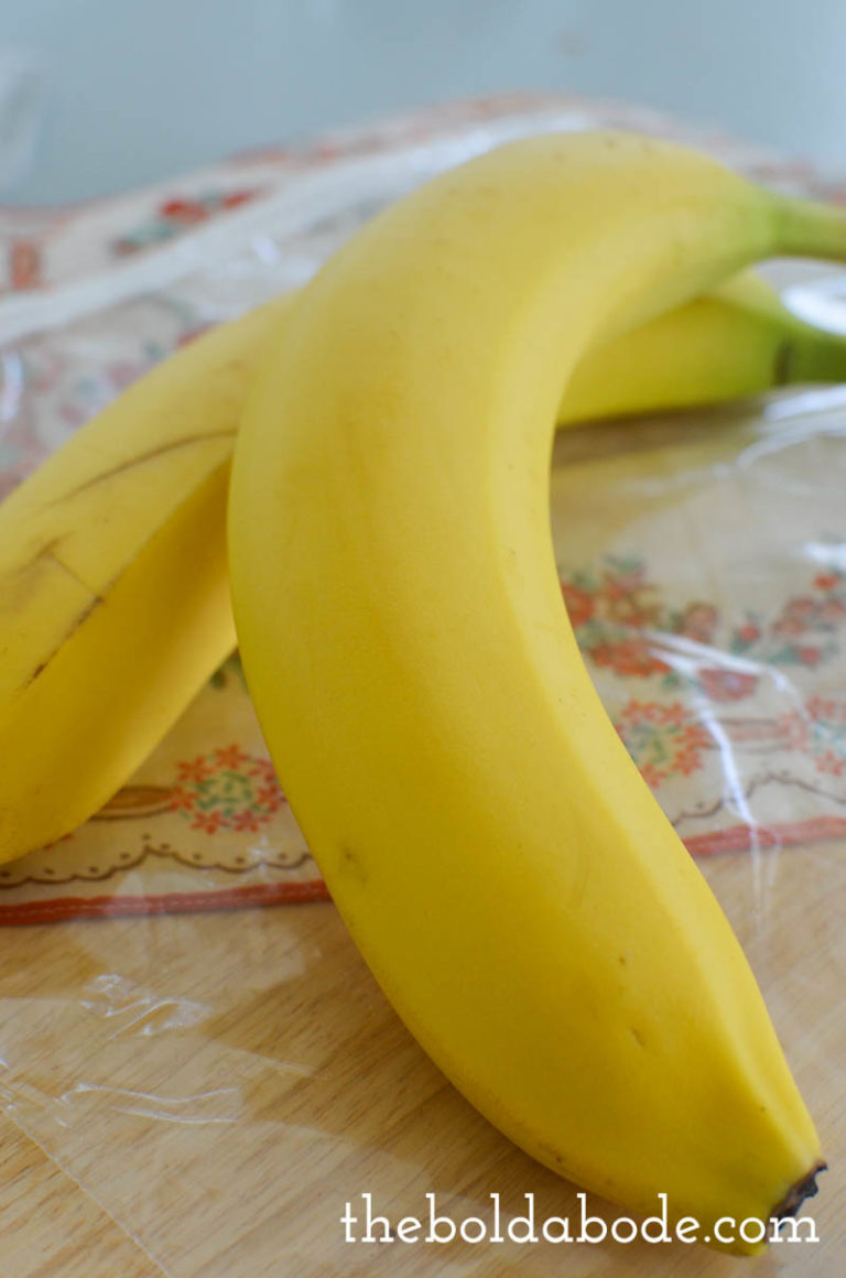 How to Freeze Bananas for the Perfect Smoothie!