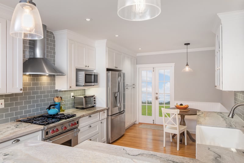 5 tips for living in a "staged home" (How to keep it looking clean!)