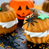 Mini Pumpkin Cakes